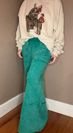 Zenana Exposed-Seam Flare Hem Pants With Pockets