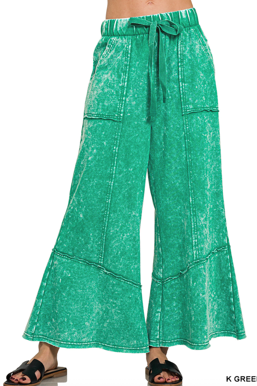 Zenana Exposed-Seam Flare Hem Pants With Pockets